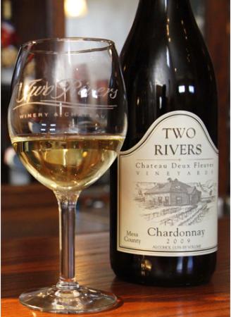 Image of Wine Glass and Bottle at Two Rivers Winery & Chateau